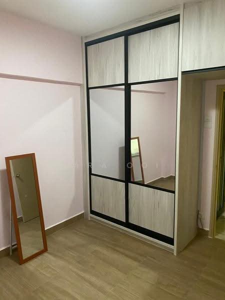 Condominium for Rent at Casa Vista - Sara Ooi - Wardrobe - PropertyGuru.com.my