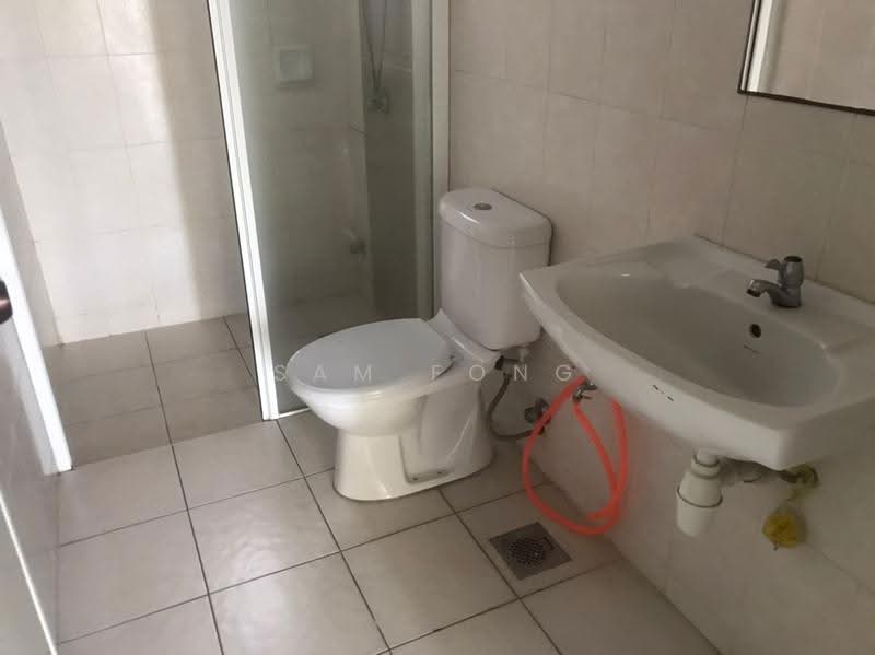 Service Residence for Rent at Serviced Residence @ Casa Tiara - Sam Fong - Bathroom - PropertyGuru.com.my