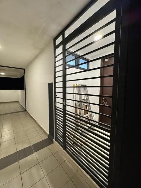 Kediaman Servis untuk Dijual di Symphony Tower (Menara Simfoni) - Jaycie Hew - Corridor - PropertyGuru.com.my