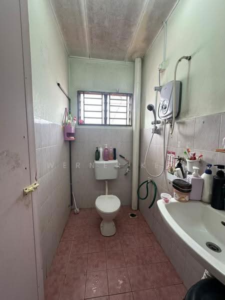 Rumah Teres 2-Tingkat untuk Dijual di Taman Nusantara (Iskandar Puteri (Nusajaya)) - Werner Kee - Bathroom - PropertyGuru.com.my