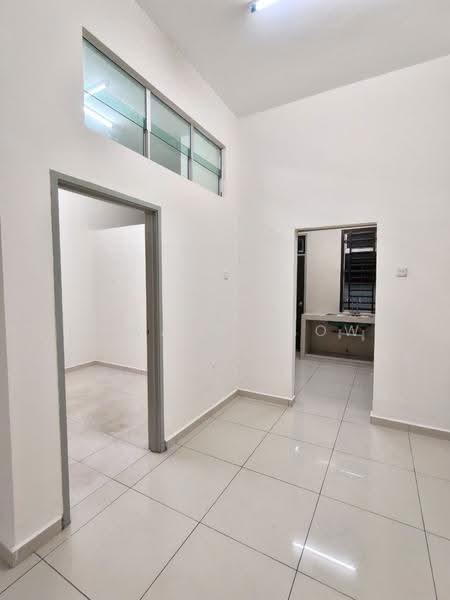 2-storey Terraced House for Sale in Taman Mount Austin (Tebrau) - Edward Siow - Living Room - PropertyGuru.com.my