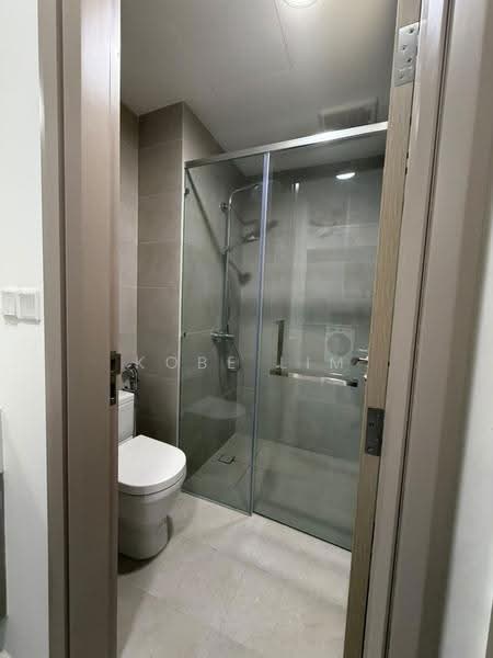 Service Residence for Sale at Skyline Embassy - Kobe Lim - Bathroom - PropertyGuru.com.my