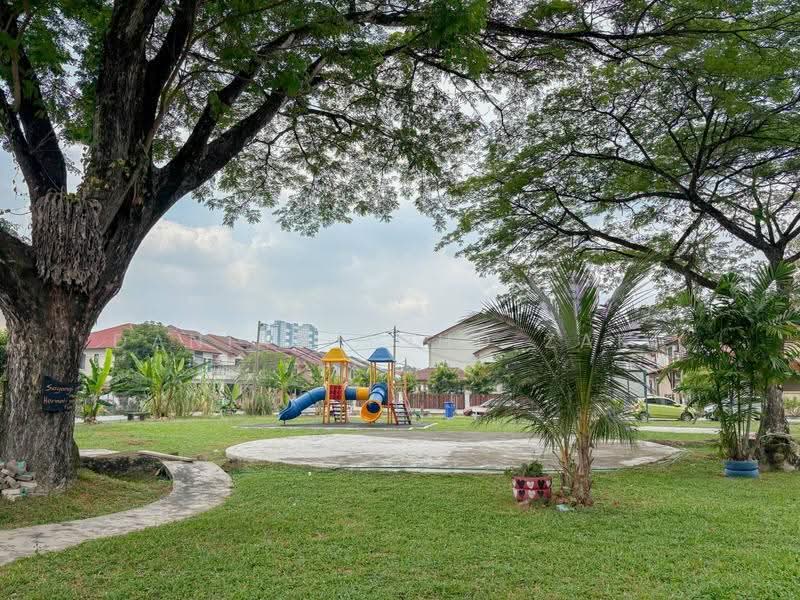 Bungalow House for Sale in Seksyen 4 (Kota Damansara) - Danial Mohd Zaki - PropertyGuru.com.my