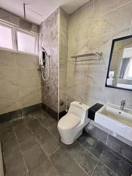 Service Residence for Rent at Pinnacle Tower - LZ Lau - Bathroom - PropertyGuru.com.my