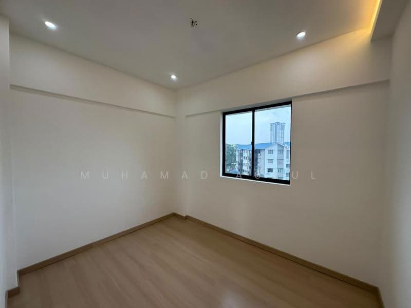 Flat for Sale at Taman Molek - Muhamad Asrul - Interior - PropertyGuru.com.my