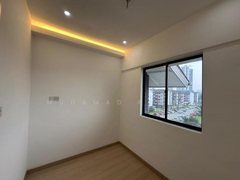 Flat for Sale at Taman Molek - Muhamad Asrul - Interior - PropertyGuru.com.my