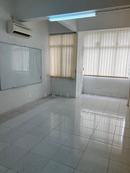 Kedai untuk Disewa di Taman Daya (Johor Bahru) - Alanis Lee - Interior - PropertyGuru.com.my