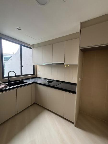 Kediaman Servis untuk Disewa di Aragreens - Kelvin Tan - Kitchen - PropertyGuru.com.my