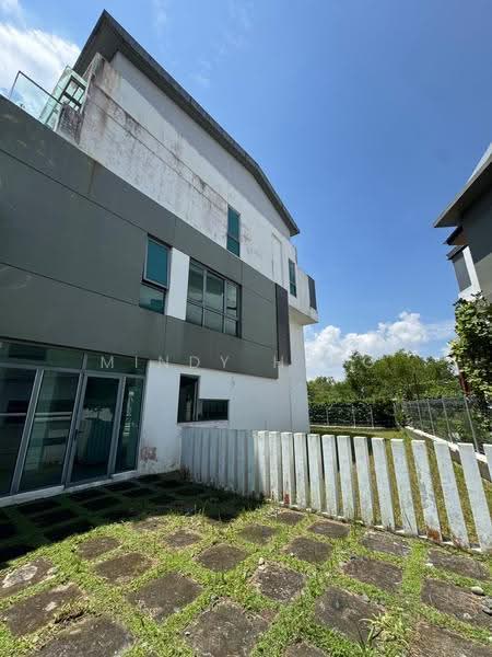 Rumah Banglo untuk Disewa di Taman Molek (Johor Bahru) - Mindy Heng - PropertyGuru.com.my