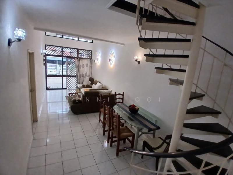 1.5-storey Terraced House for Sale in Taman Molek (Johor Bahru) - Jennie Ooi - Living Room - PropertyGuru.com.my