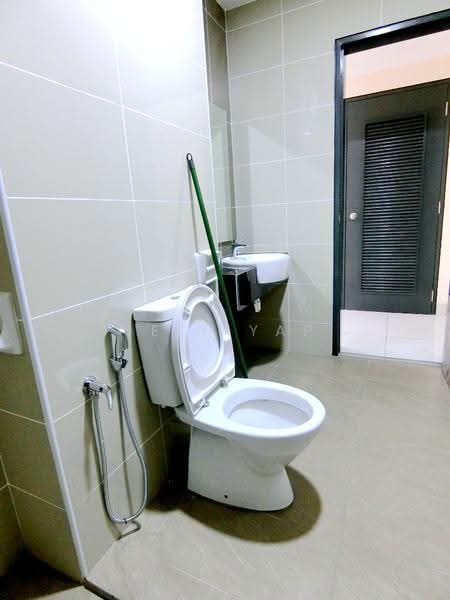 Rumah Teres 2-Tingkat untuk Dijual di Taman Glenmarie (Johor Bahru) - Jeff Yap - Bathroom - PropertyGuru.com.my
