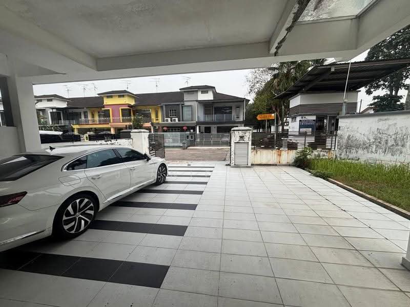 Rumah Teres 2-Tingkat untuk Dijual di Taman Molek (Johor Bahru) - Jennie Ooi - Exterior - PropertyGuru.com.my