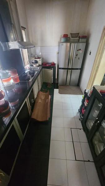 Semi-Detached House for Sale in Taman Aman Perdana (Kapar) - Putra Safari - Kitchen - PropertyGuru.com.my
