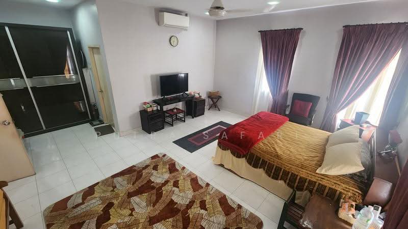 Semi-Detached House for Sale in Taman Aman Perdana (Kapar) - Putra Safari - Bedroom - PropertyGuru.com.my