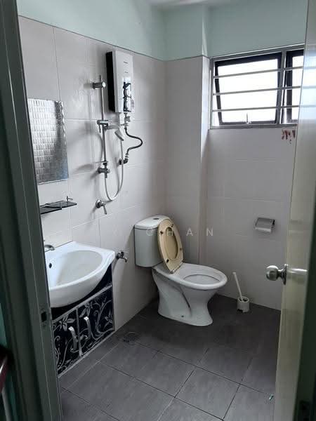 2-storey Terraced House for Sale in Usj 6 (Subang Jaya) - SY Chan - Bathroom - PropertyGuru.com.my