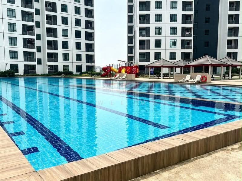 Condominium for Rent at KSL Residence 2 @ Kangkar Tebrau - Ang Wee Meng - Pool - PropertyGuru.com.my
