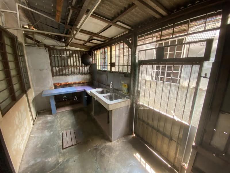 Rumah Teres 2-Tingkat untuk Dijual di Johor Bahru (Johor) - Catha Chin - Kitchen - PropertyGuru.com.my
