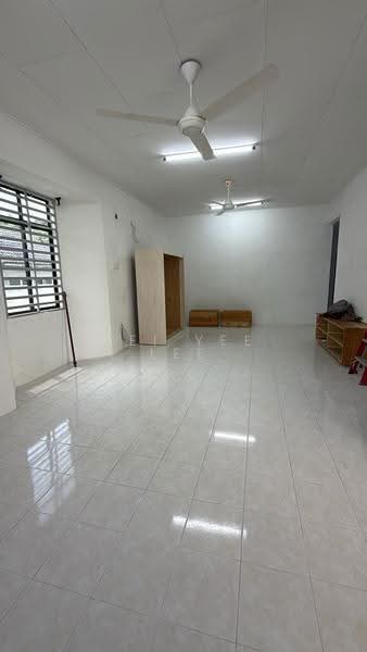 Rumah Banglo untuk Disewa di Taman Seraya Indah 3 (Kulim) - Mei Yee Lee - Living Room - PropertyGuru.com.my
