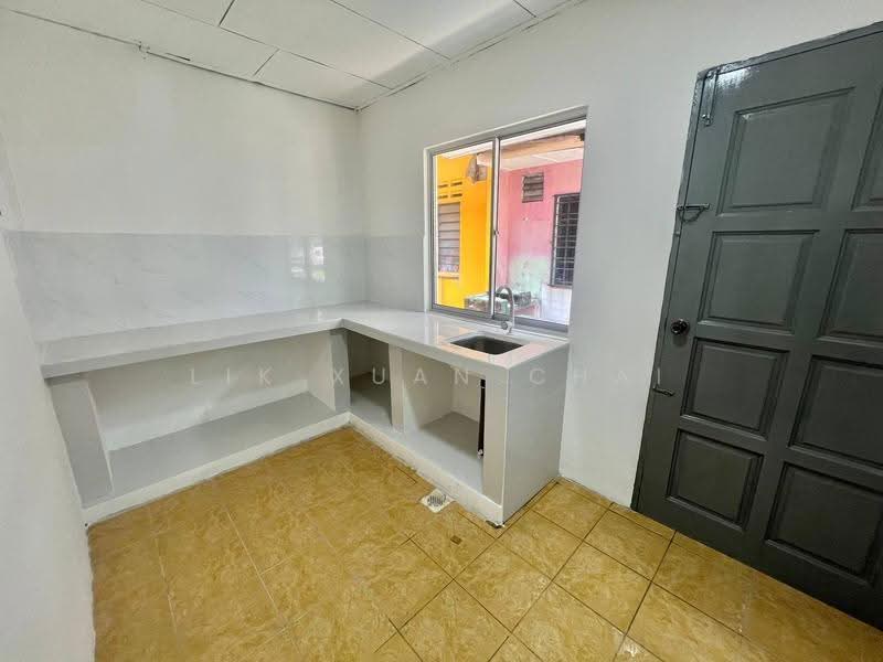 2-storey Terraced House for Sale in Taman Air Biru (Pasir Gudang) - Lik Xuan Chai - Kitchen - PropertyGuru.com.my