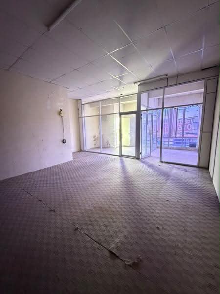 Shop for Rent in Saujana Utama (Selangor) - Eugene Yap - Interior - PropertyGuru.com.my