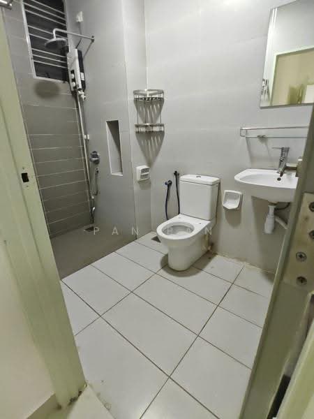Kondominium untuk Disewa di PARC Regency (Residensi Masai) - Pan Pan - Bathroom - PropertyGuru.com.my