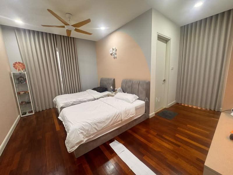 Bungalow House for Rent in Kota Kemuning (Shah Alam) - Kelvin Tan - Bedroom - PropertyGuru.com.my