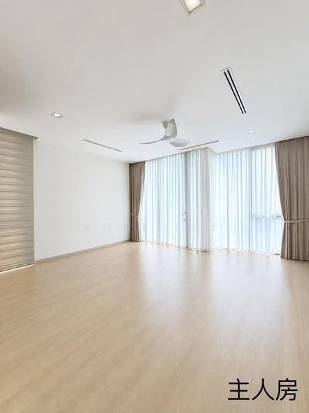 Kediaman Servis untuk Dijual di Suria Stonor - Kobe Lim - Master Bedroom - PropertyGuru.com.my