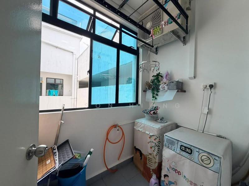 Kediaman Servis untuk Dijual di The Platino Serviced Apartment - Anson Hiong - PropertyGuru.com.my