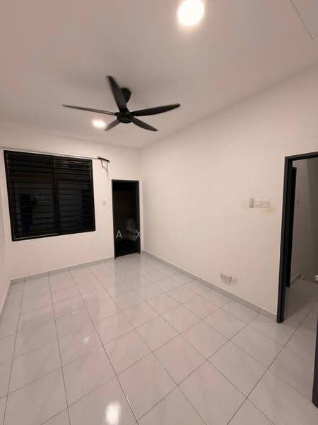 2-storey Terraced House for Sale in Taman Mount Austin (Tebrau) - Max Loh - Bathroom - PropertyGuru.com.my