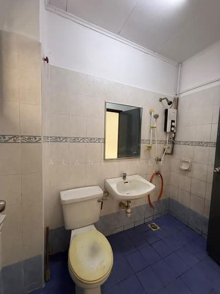 Rumah Teres 2-Tingkat untuk Dijual di Taman Mutiara Rini (Skudai) - Alanis Lee - Bathroom - PropertyGuru.com.my