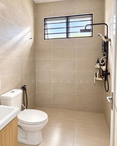 2-storey Terraced House for Sale in Taman Universiti Indah (Seri Kembangan) - Kho Daniel - Bathroom - PropertyGuru.com.my