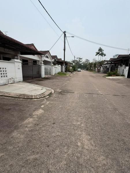 1-storey Terraced House for Sale in Taman Molek (Johor Bahru) - Zack Chow - PropertyGuru.com.my