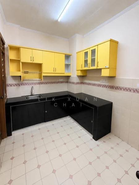 Apartment for Sale at Skudai Villa - Lik Xuan Chai - Kitchen - PropertyGuru.com.my