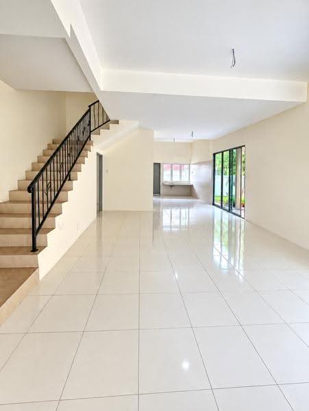 Rumah Teres 2-Tingkat untuk Dijual di Ipoh (Perak) - Vivian Vooi - Living Room - PropertyGuru.com.my