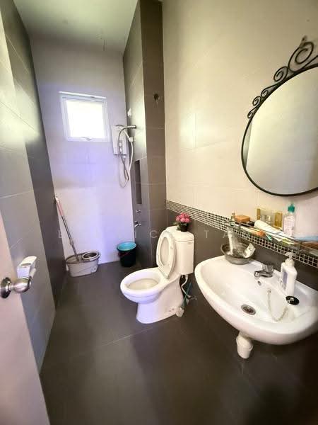 Cluster House for Sale in Bukit Indah (Iskandar Puteri (Nusajaya)) - Bernice Tan - Bathroom - PropertyGuru.com.my