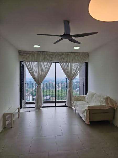Kediaman Servis untuk Disewa di Geo Bukit Rimau - Allister Seow - Living Room - PropertyGuru.com.my