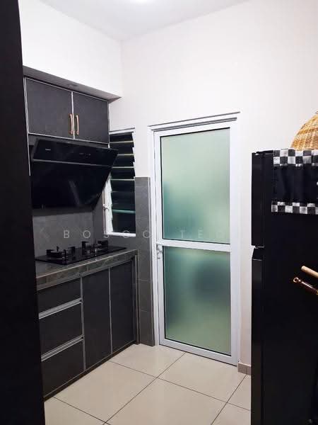 Kondominium untuk Disewa di Havana Beach Residences - Bosco Teoh - Kitchen - PropertyGuru.com.my