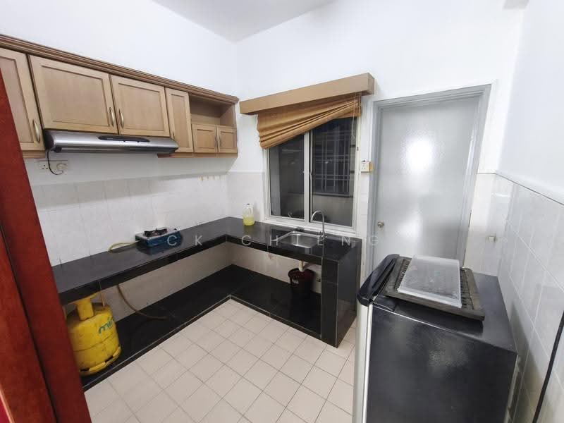 Condominium for Rent at Ridzuan Condominium - CK Chieng - Kitchen - PropertyGuru.com.my