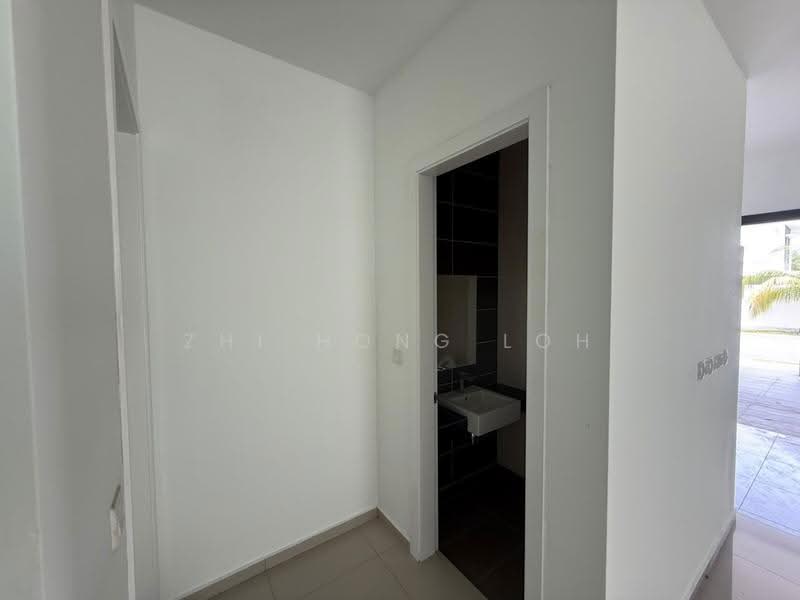 Semi-Detached House for Sale in Cheras (Kuala Lumpur) - Zhi Hong Loh - Bathroom - PropertyGuru.com.my