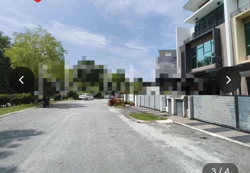 3-storey Terraced House for Sale in Taman Putra Prima (Puchong) - Hannee Tay - Exterior - PropertyGuru.com.my