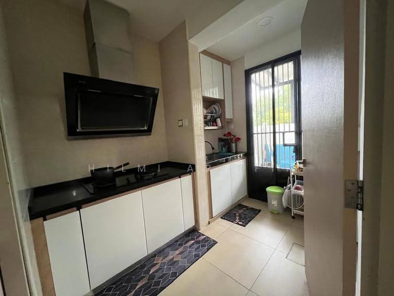 2-storey Terraced House for Rent in Shah Alam (Selangor) - Hilmi Ariffin - Kitchen - PropertyGuru.com.my
