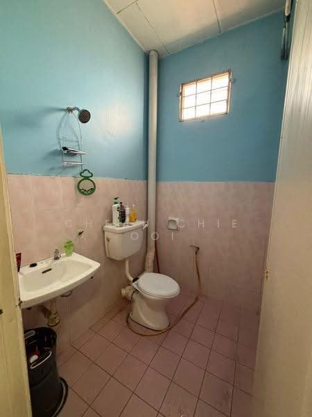 2-storey Terraced House for Sale in Taman Tasik Indah Mewah (Batu) - Cheau Chie Ooi - Bathroom - PropertyGuru.com.my