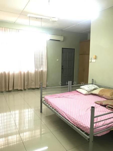 Rumah Teres 2-Tingkat untuk Dijual di Skudai (Johor) - Zack Chow - Bedroom - PropertyGuru.com.my
