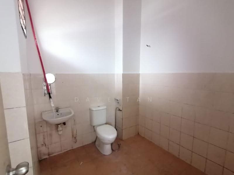 2-storey Terraced House for Sale in Rawang (Selangor) - Dave Tan - Bathroom - PropertyGuru.com.my