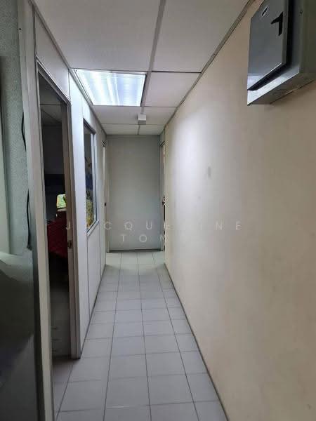 Shop for Sale in Taman Suria Jaya (Cheras) - Jacqueline Tong - Corridor - PropertyGuru.com.my