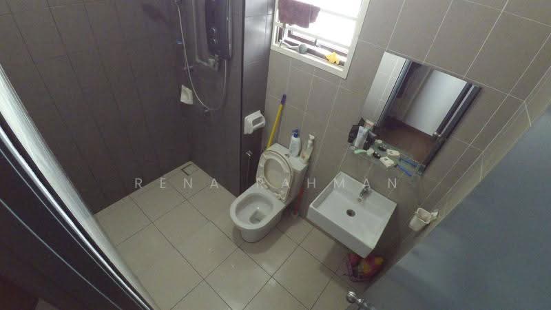 2-storey Terraced House for Sale in Bandar Ainsdale (Seremban) - Rena Rahman - Bathroom - PropertyGuru.com.my