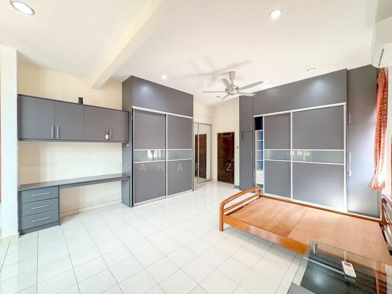 Semi-Detached House for Sale in Seksyen 7 (Shah Alam) - Mahafiz . - PropertyGuru.com.my
