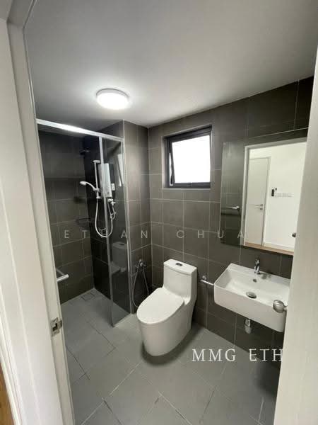 Kediaman Servis untuk Dijual di Berkeley Uptown - Ethan Chua - Bathroom - PropertyGuru.com.my