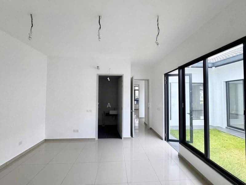 Rumah Teres 1-Tingkat untuk Disewa di Shah Alam (Selangor) - Hasniza Ibrahim - Living Room - PropertyGuru.com.my