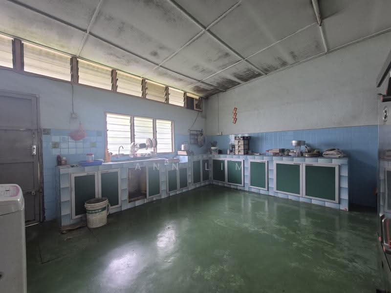 1-storey Terraced House for Sale in Taman Nam Yang (Melaka City) - Ann Lim - Kitchen - PropertyGuru.com.my